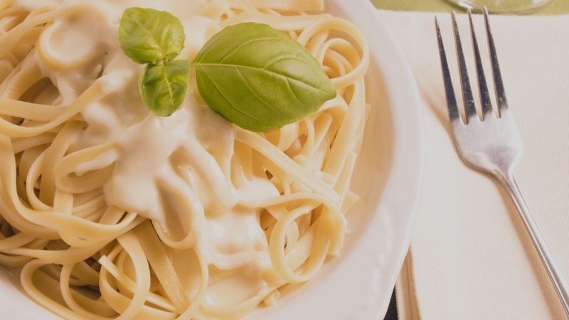 Gordon Ramsay Alfredo Sauce: Homemade Recipe - Hell's Kitchen